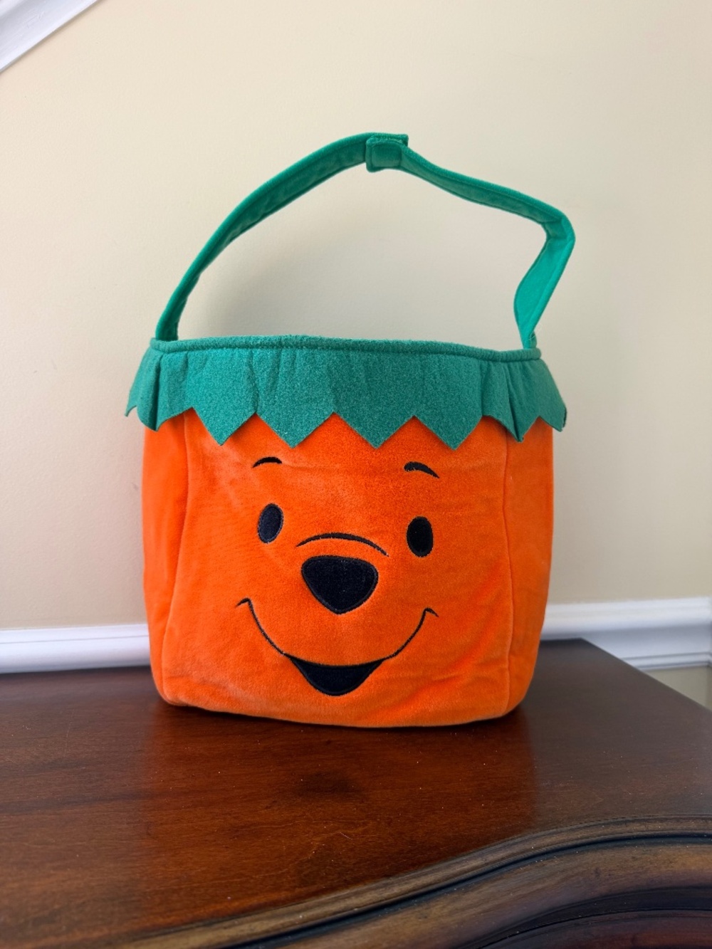 Disney Store Winnie the Pooh Halloween Plush Jack-o'-Lantern Treat Bag Tote